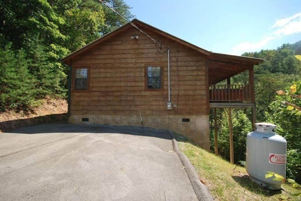Little Cabin All To Yourself Sevierville Exterior photo
