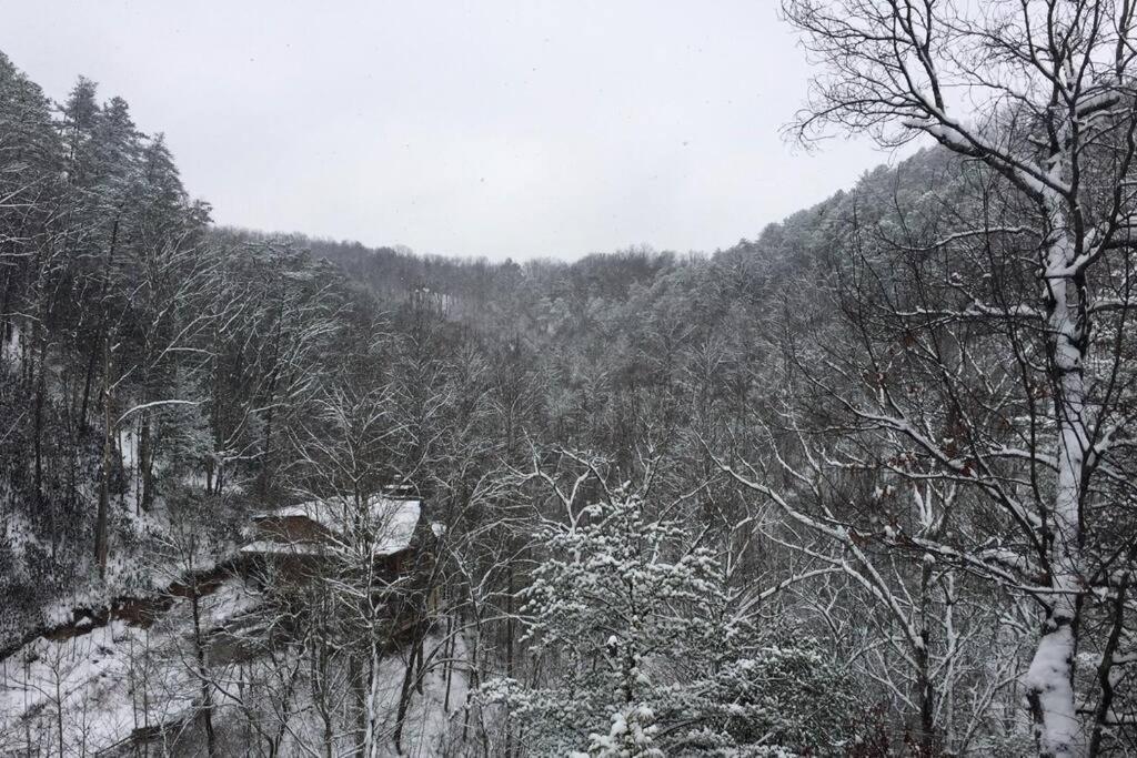 Little Cabin All To Yourself Sevierville Exterior photo